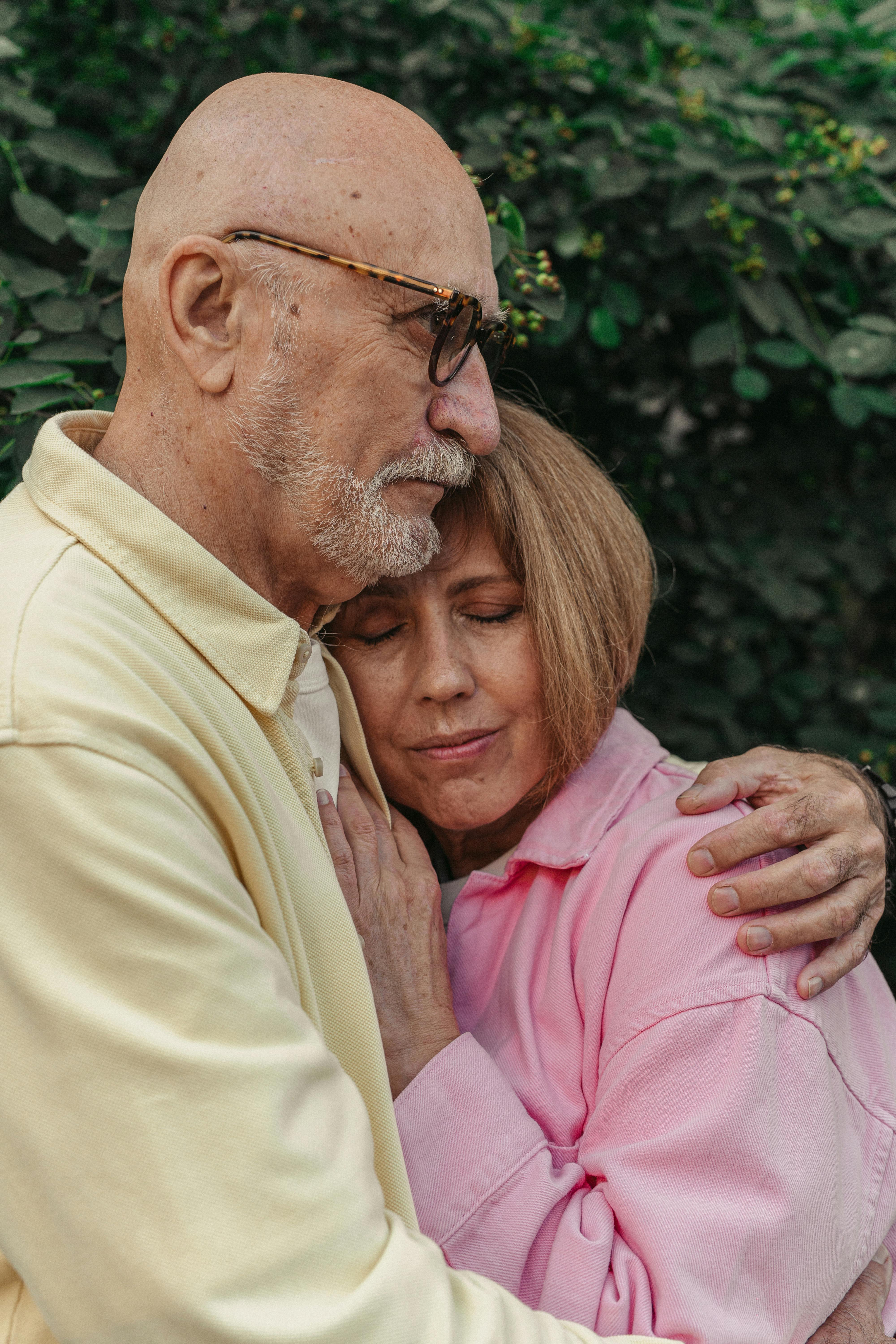 Support groups & helplines